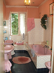 Family bathroom