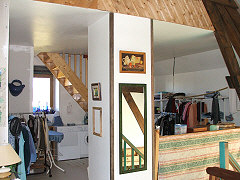 Landing/dressing room