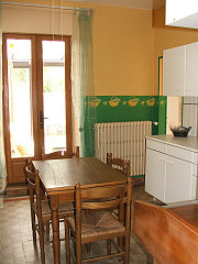 houses-for-sale-france-31035Kitchen