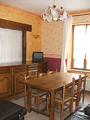 houses-for-sale-france-31035dining