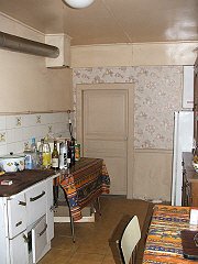 french-property-investment-31066Kitchen
